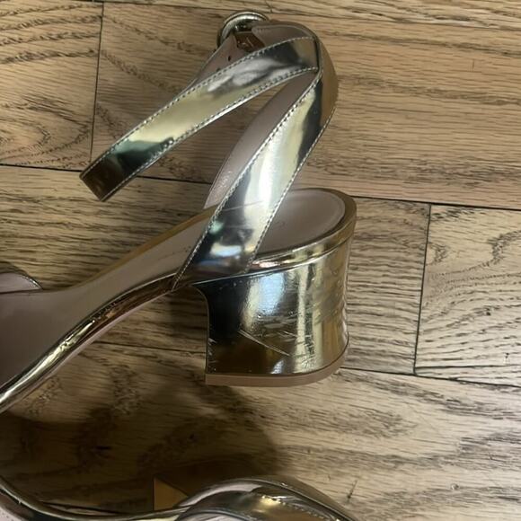 GIANVITO ROSSI MILANO GOLD METTALIC LEATHER SANDALS SIZE 39 - Picture 7 of 9